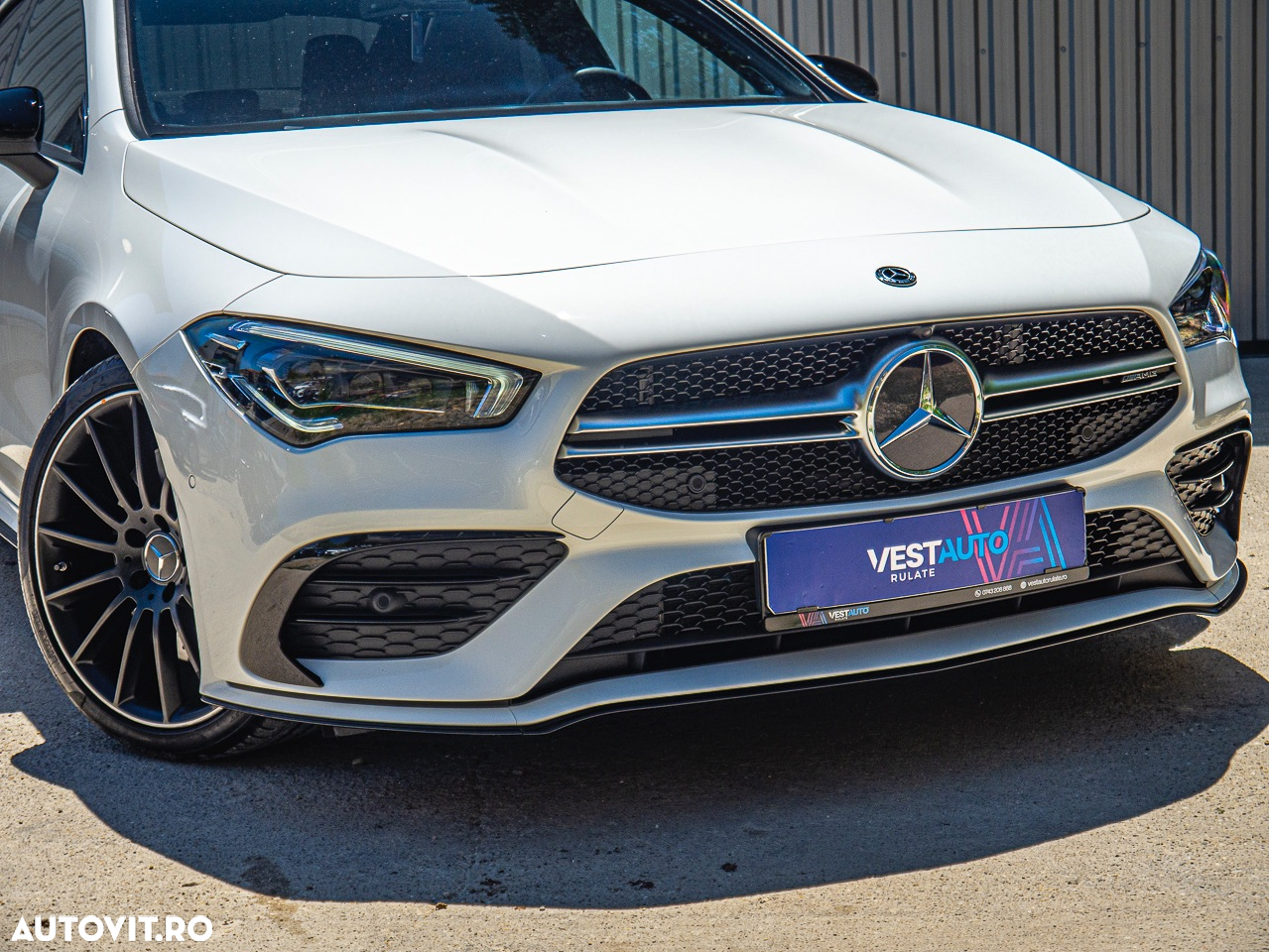 Mercedes-Benz CLA AMG 35 4Matic AMG Speedshift 7G-DCT - 38