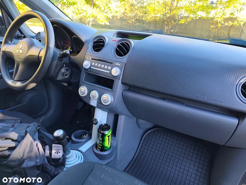 Mitsubishi Colt 2008 photo 4