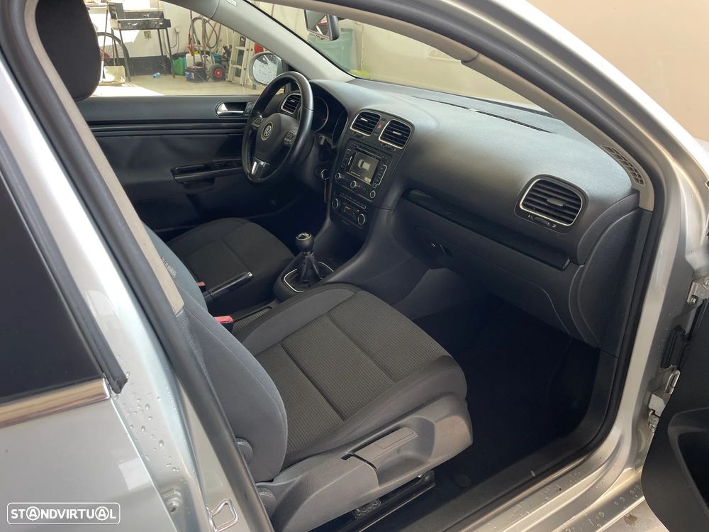 VW Golf 1.6 TDi Confortline - 14