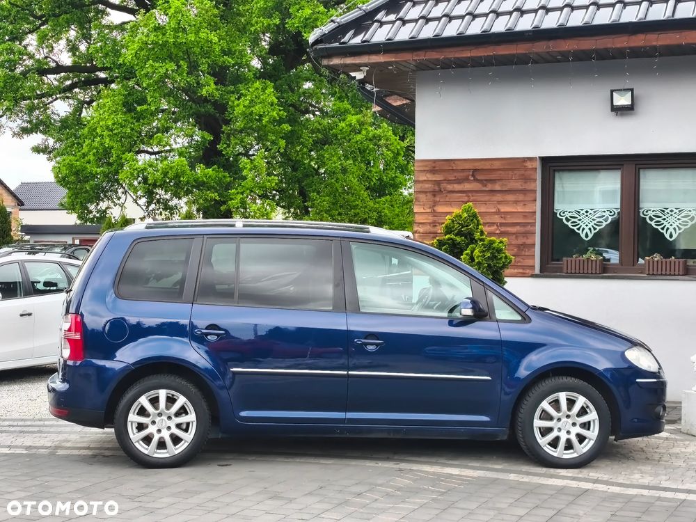 Volkswagen Touran 2.0 TDI DPF Highline - 21