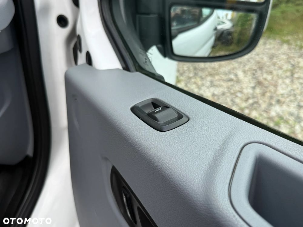 Ford Transit - 13