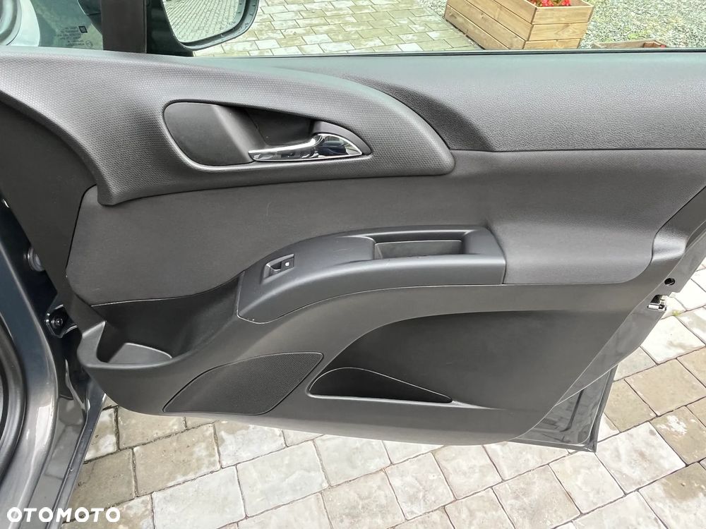 Opel Meriva - 15