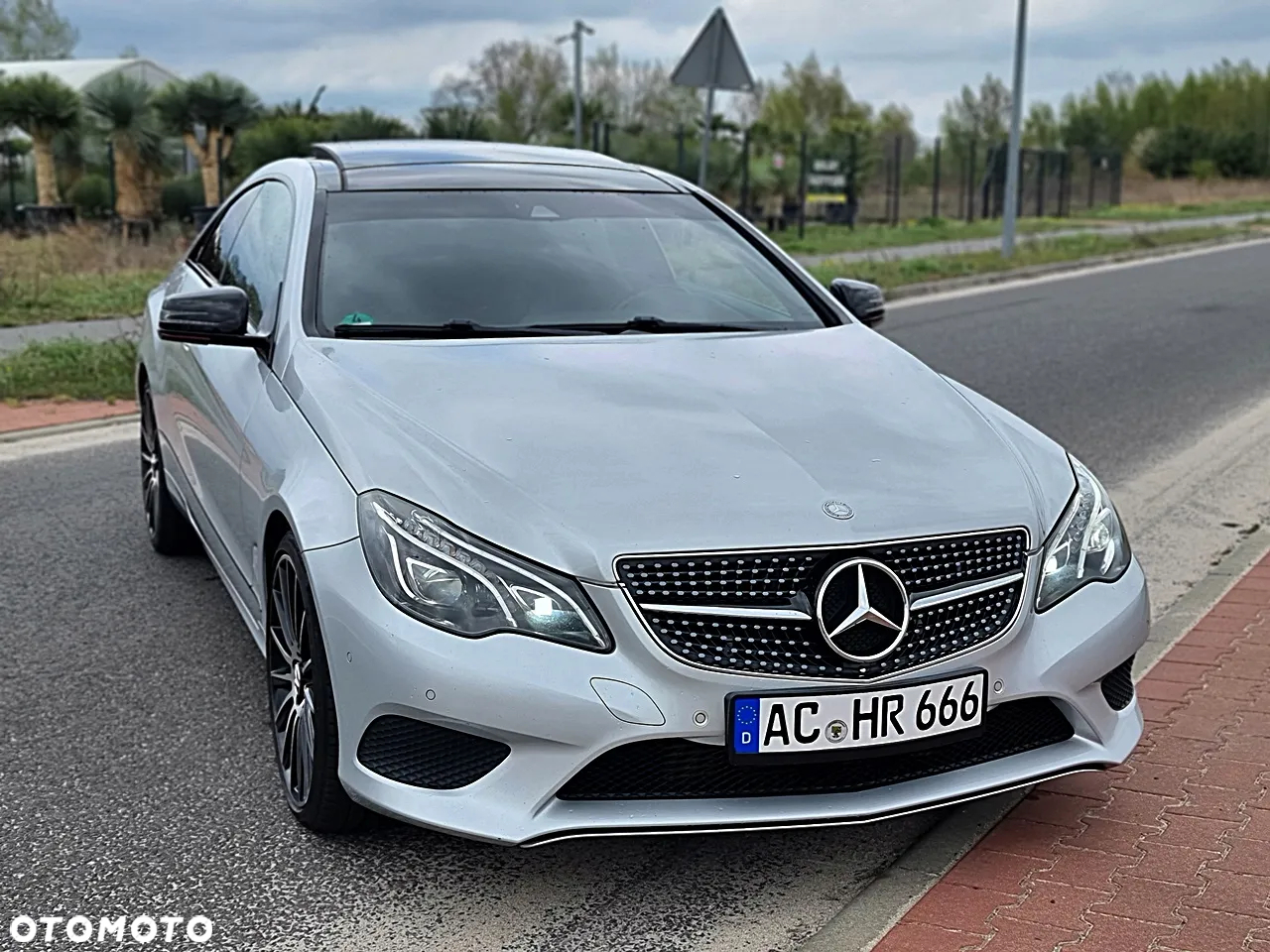 Mercedes-Benz Klasa E - 9