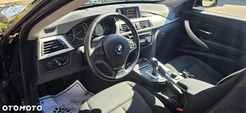 BMW Seria 3 318d - 6
