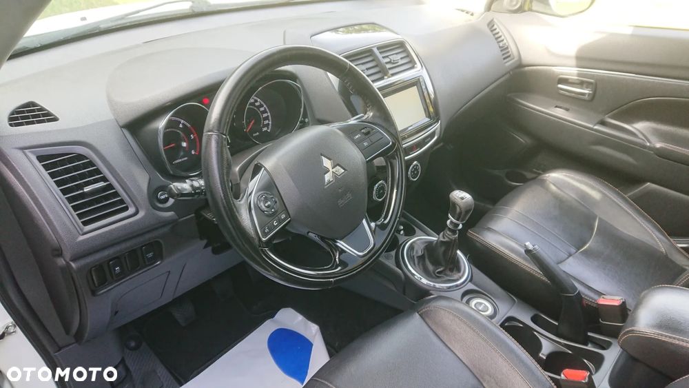 Mitsubishi ASX 1.6 DID Invite 4WD AS&G - 35