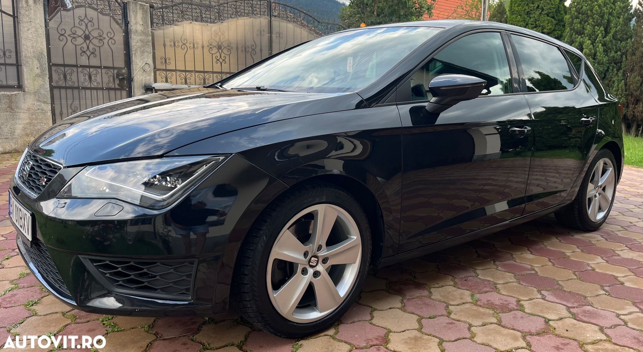 Seat Leon 2.0 TDI DSG7 FR - 1