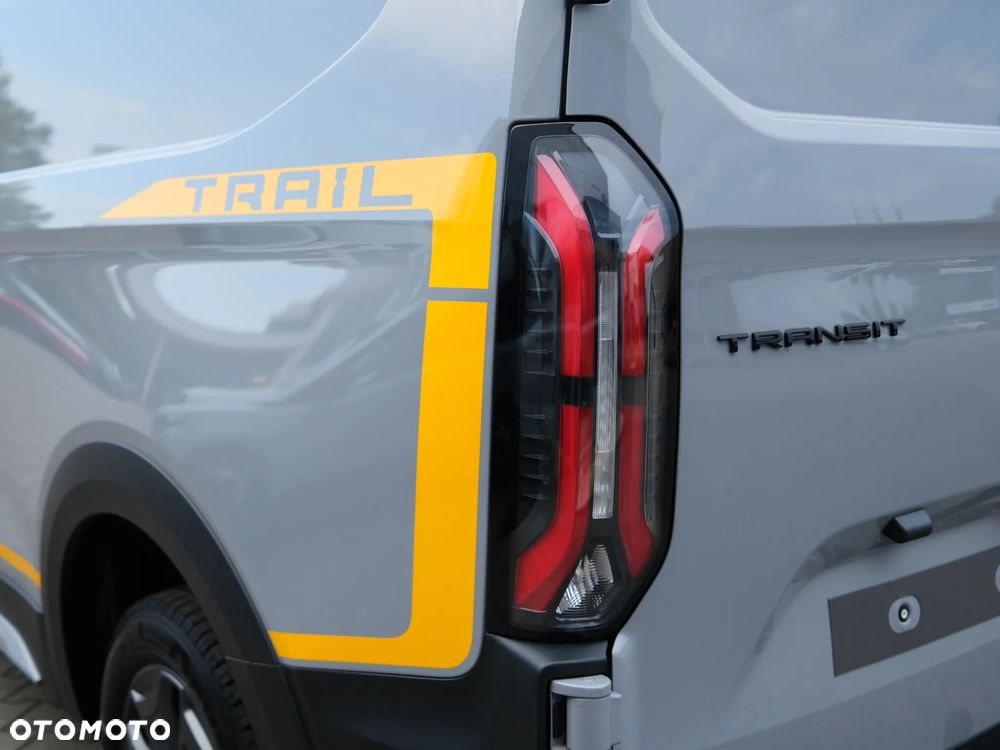 Ford Transit Custom - 13