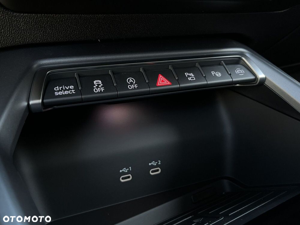 Audi A3 Sportback 35 TFSI mHEV S Line S tronic - 28