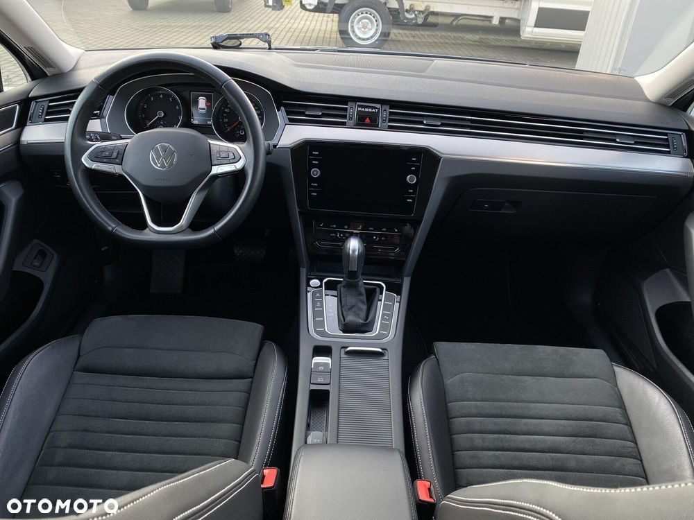 Volkswagen Passat 1.5 TSI EVO Elegance DSG - 12