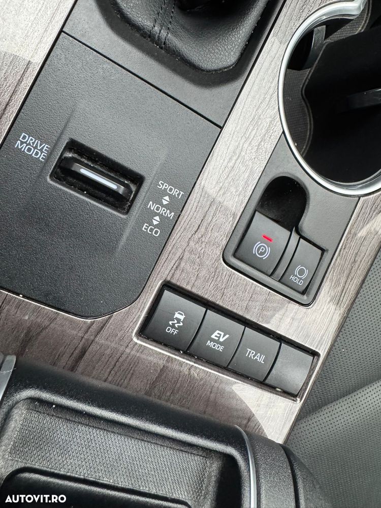 Toyota Highlander 2.5 L Hybrid Dynamic Force 248CP Exclusive Metallic - 16