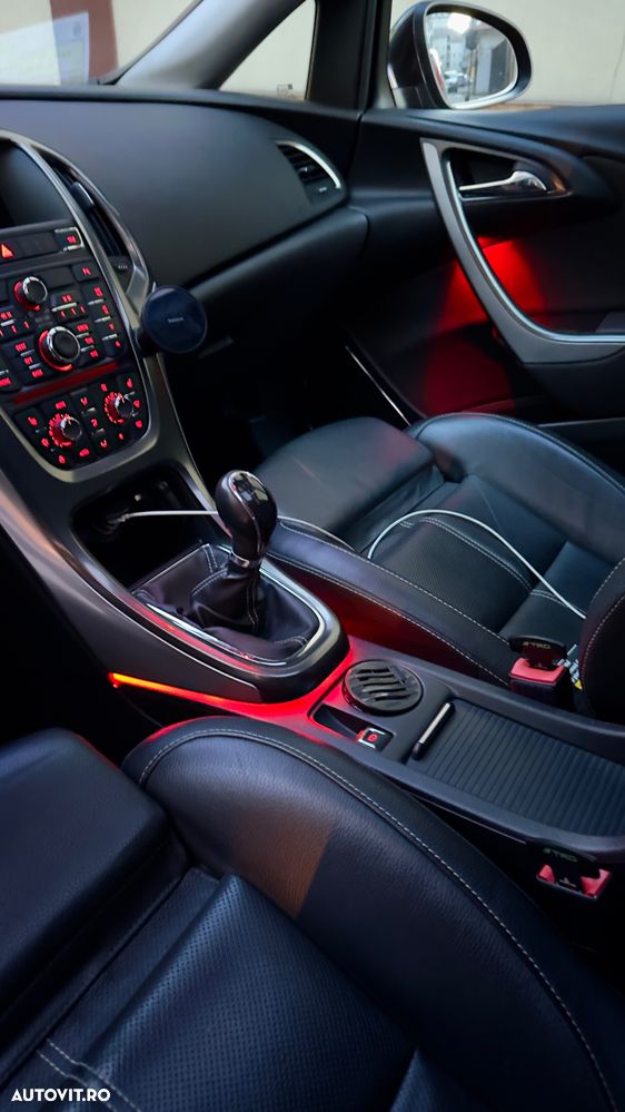 Opel Astra 2.0 CDTI Exklusiv - 23