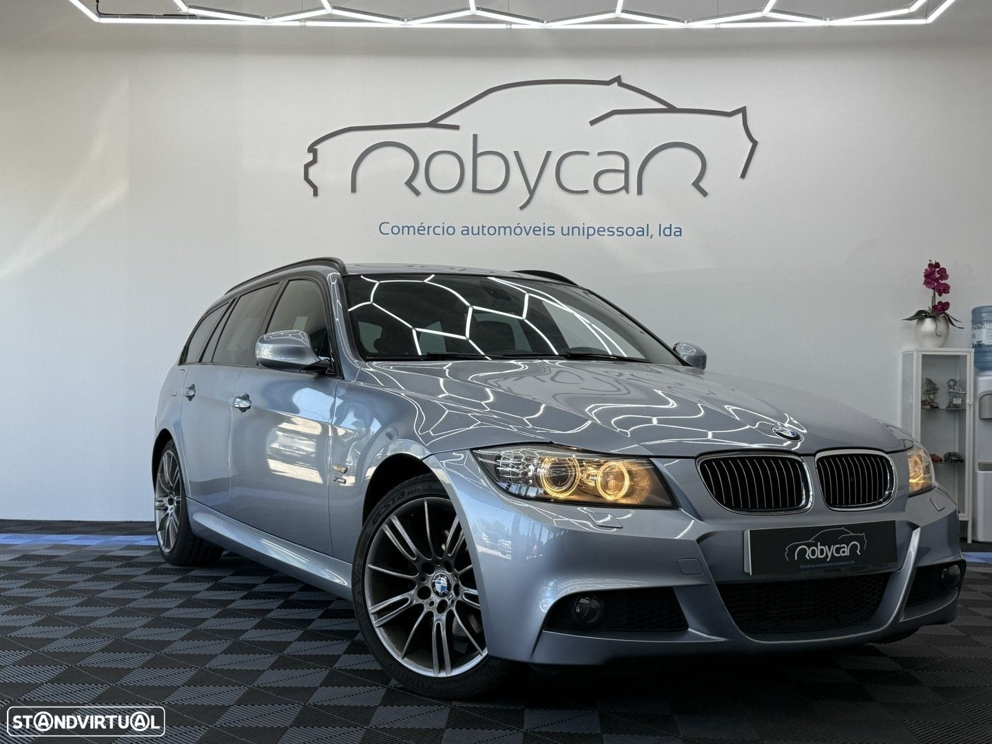BMW 320 d Touring xDrive - 3