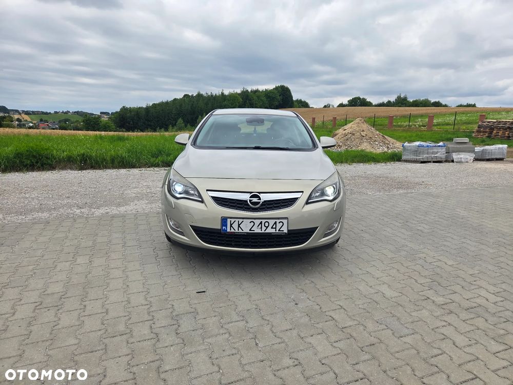 Opel Astra - 1