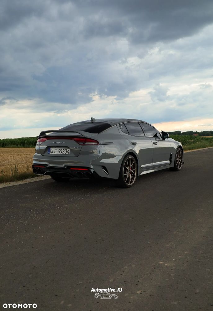 Kia Stinger - 7