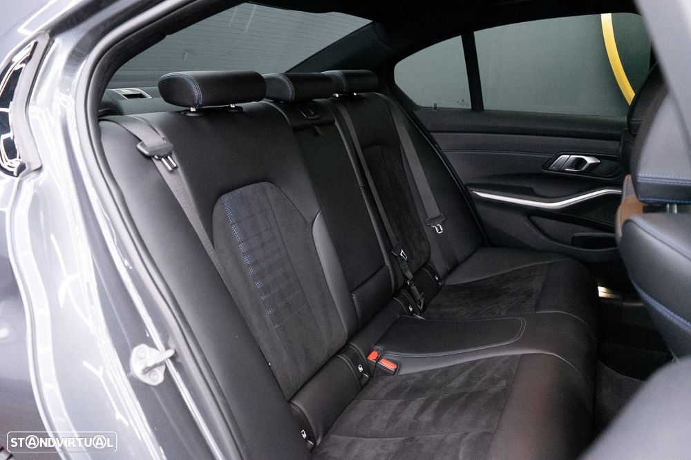 BMW 320 d Pack M Auto - 8