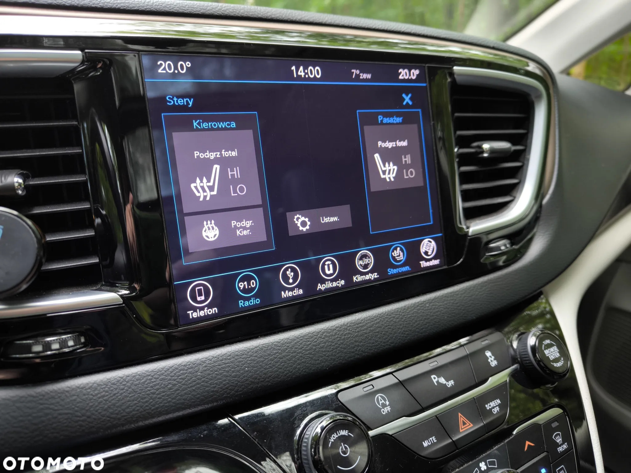 Chrysler Pacifica - 22