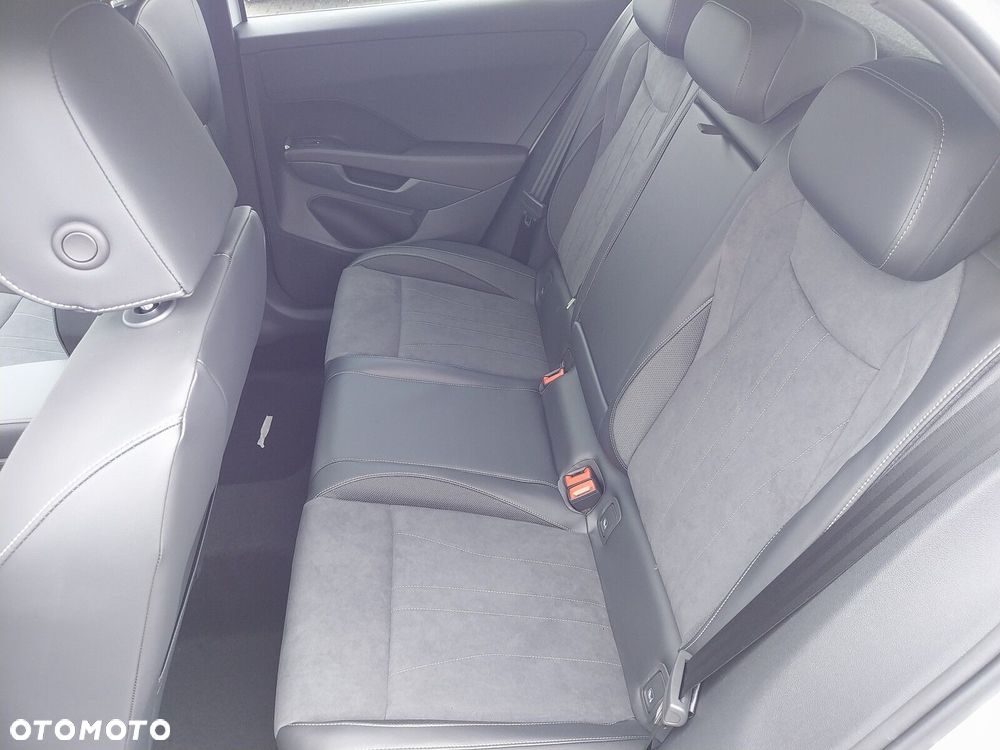 Volkswagen T-Roc - 19