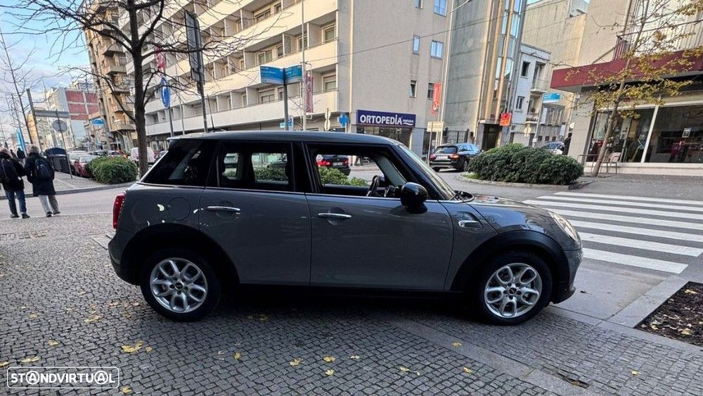 MINI 5 Portas Cooper D Aut. - 5