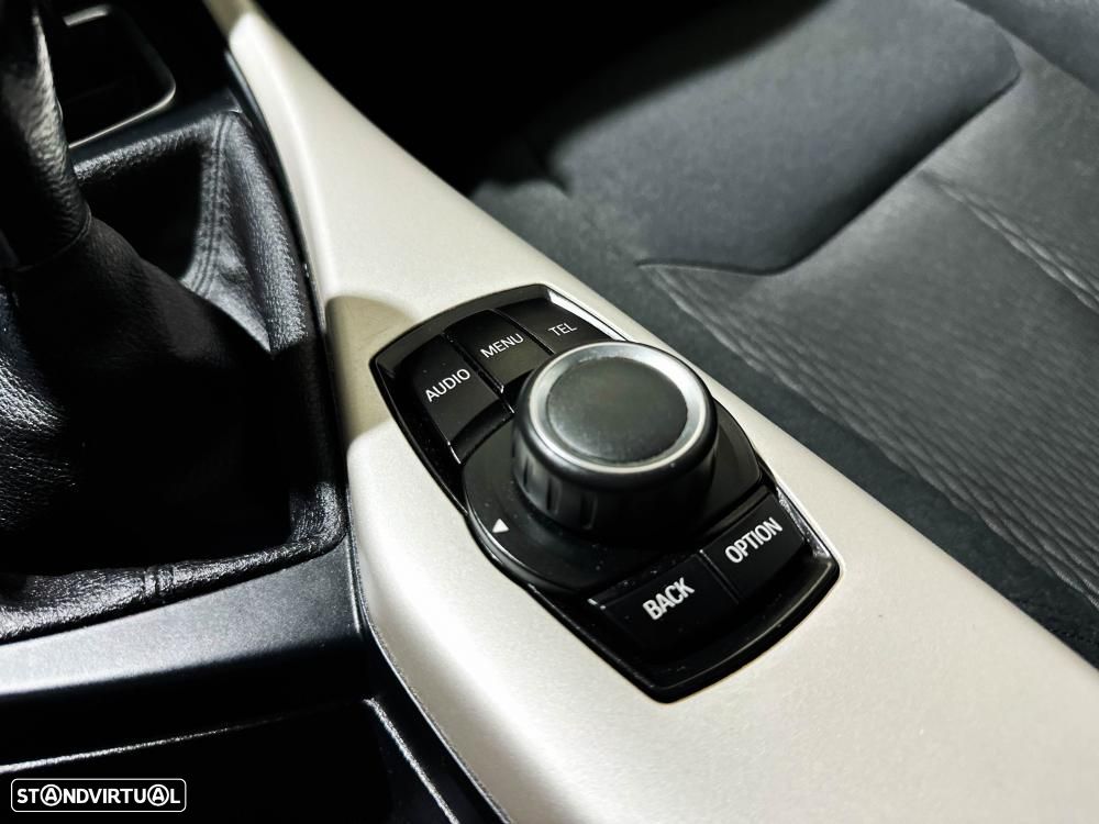 BMW 116 d Line Sport - 53