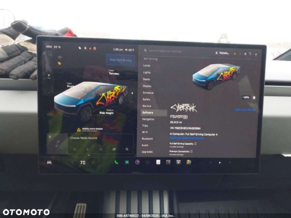 Tesla Cybertruck - 11