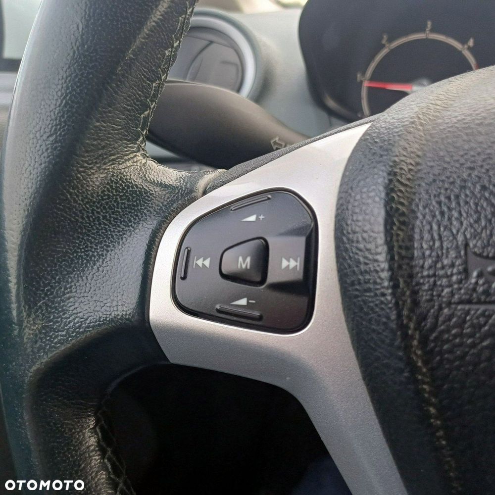 Ford Fiesta - 16
