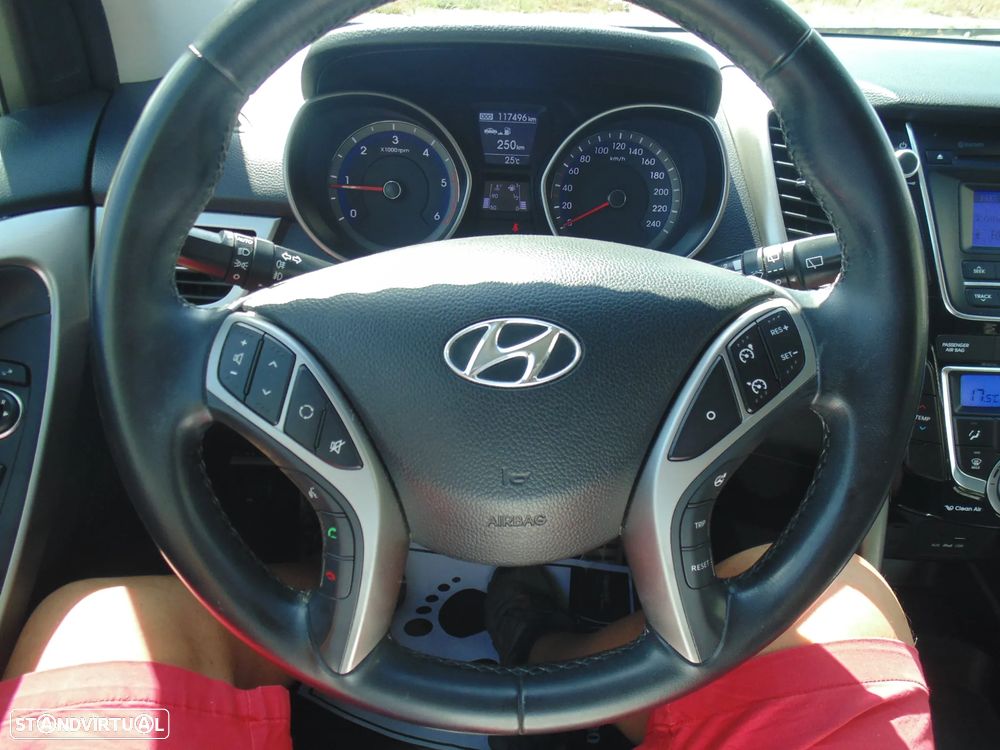 Hyundai i30 SW 1.6 CRDi GO! - 25
