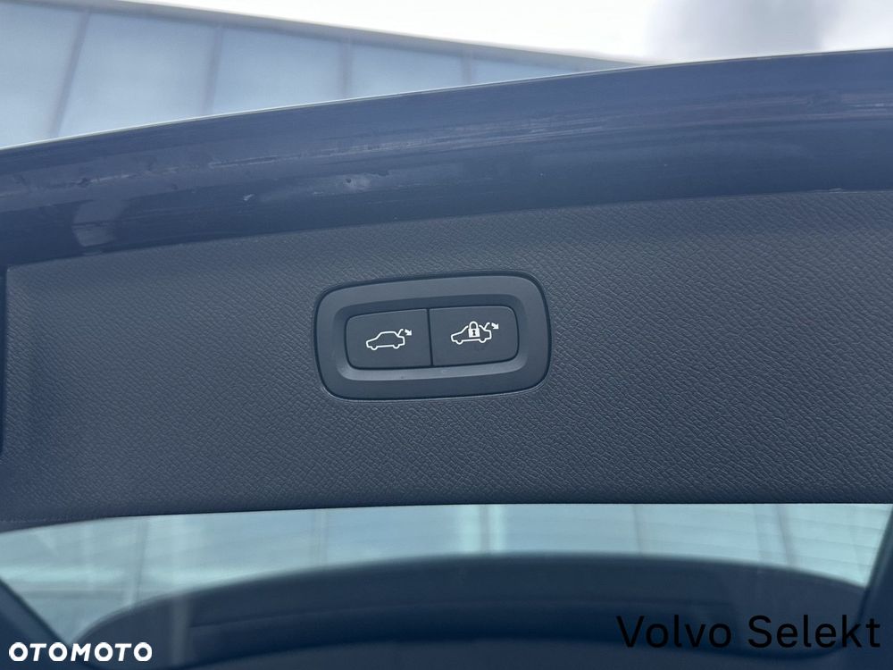 Volvo XC 90 - 33