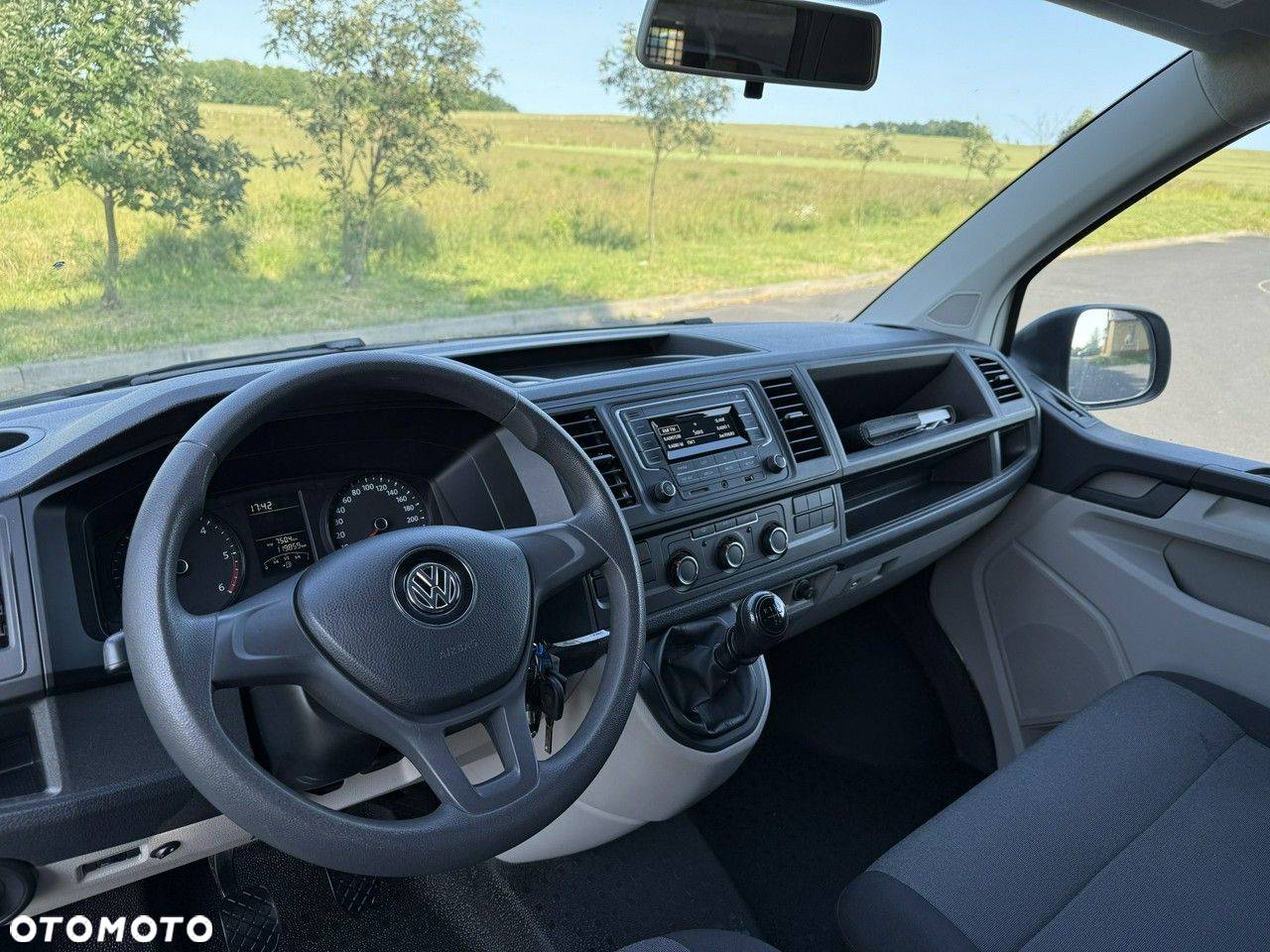 Volkswagen Transporter - 16