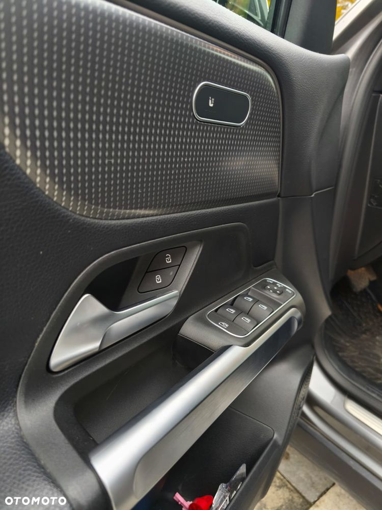 Mercedes-Benz GLB 220 d 4-Matic Progressive 8G-DCT - 19