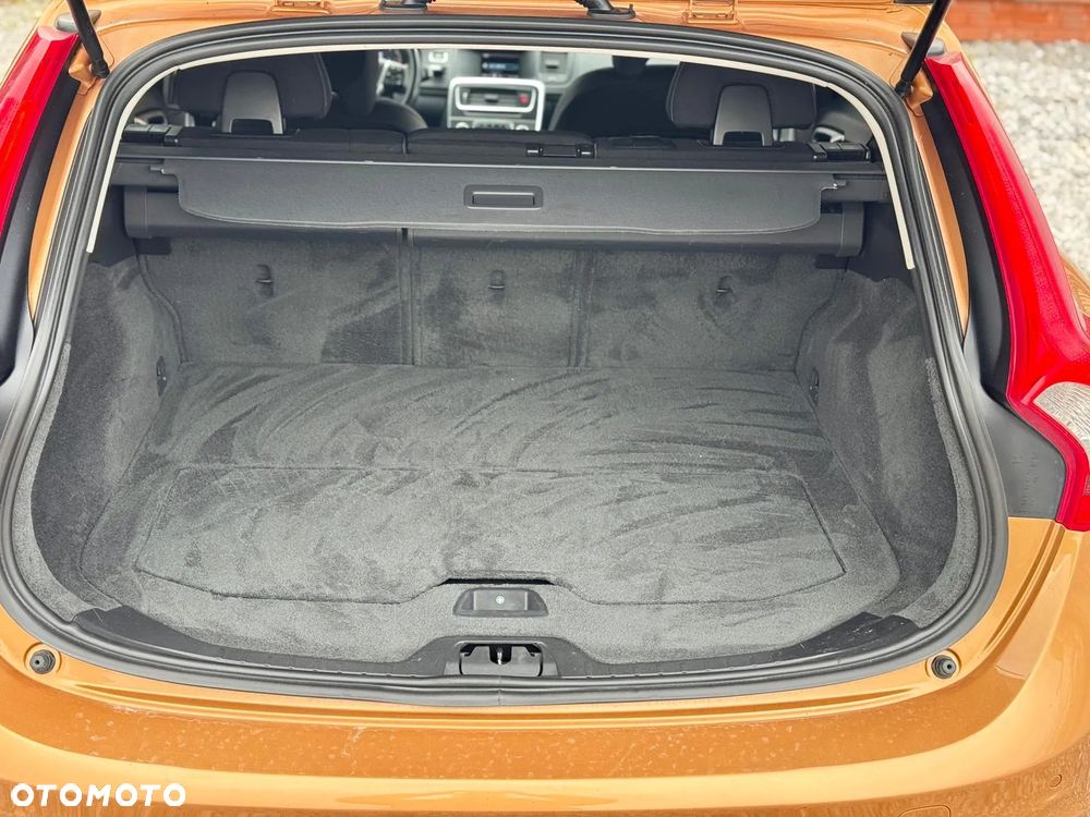 Volvo V60 D3 Geartronic Summum - 34