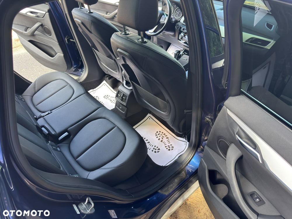 BMW X1 xDrive25i GPF xLine - 36