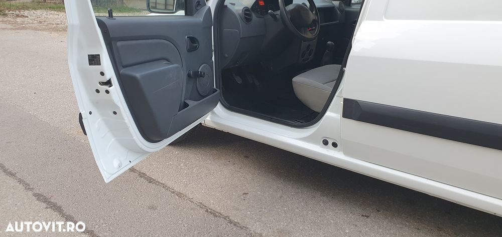 Dacia Logan Van - 21