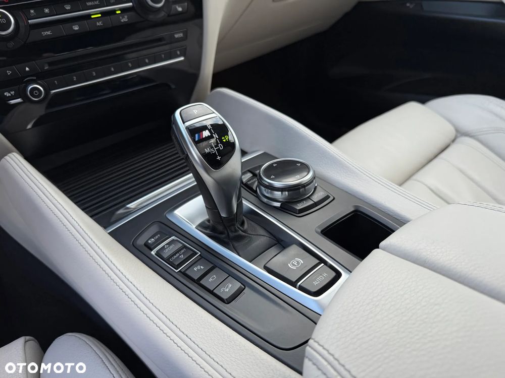 BMW X6 M50d - 19