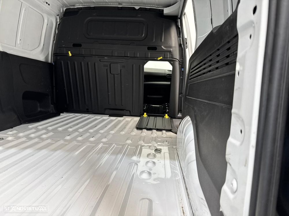 Peugeot Partner 1.5 BlueHDi Asphalt Longa - 14