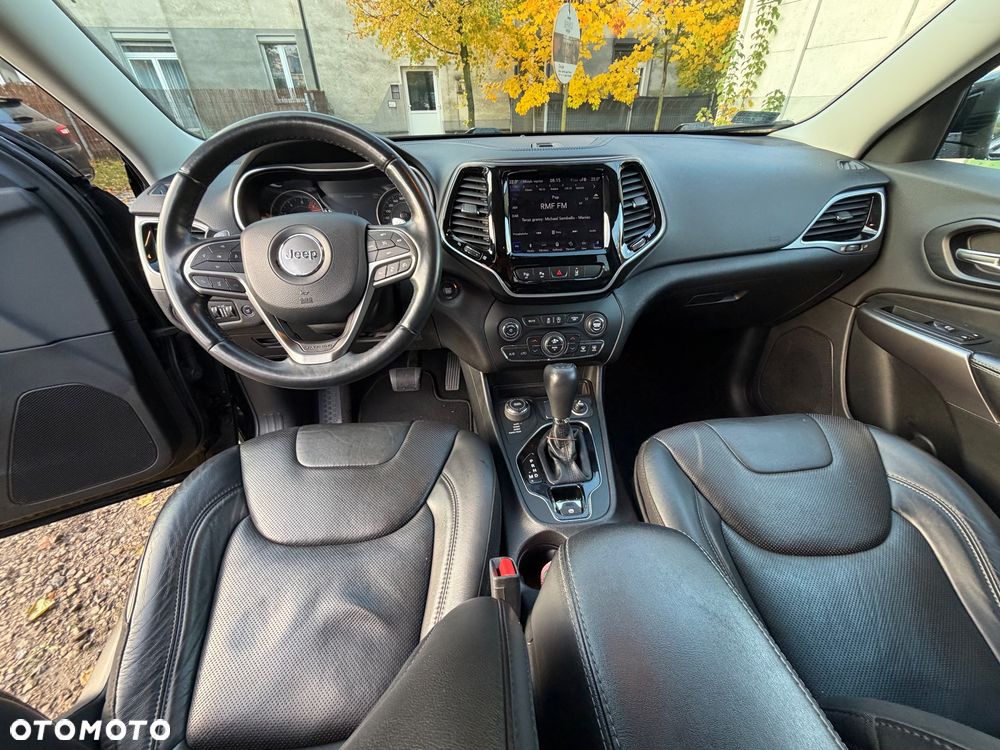 Jeep Cherokee - 2