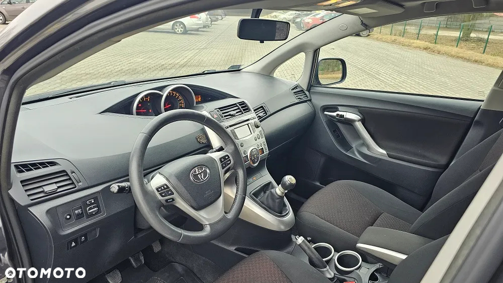 Toyota Verso 2.0 D-4D Sol 7os - 6