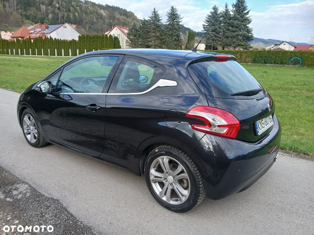 Peugeot 208 120 VTI Allure - 7