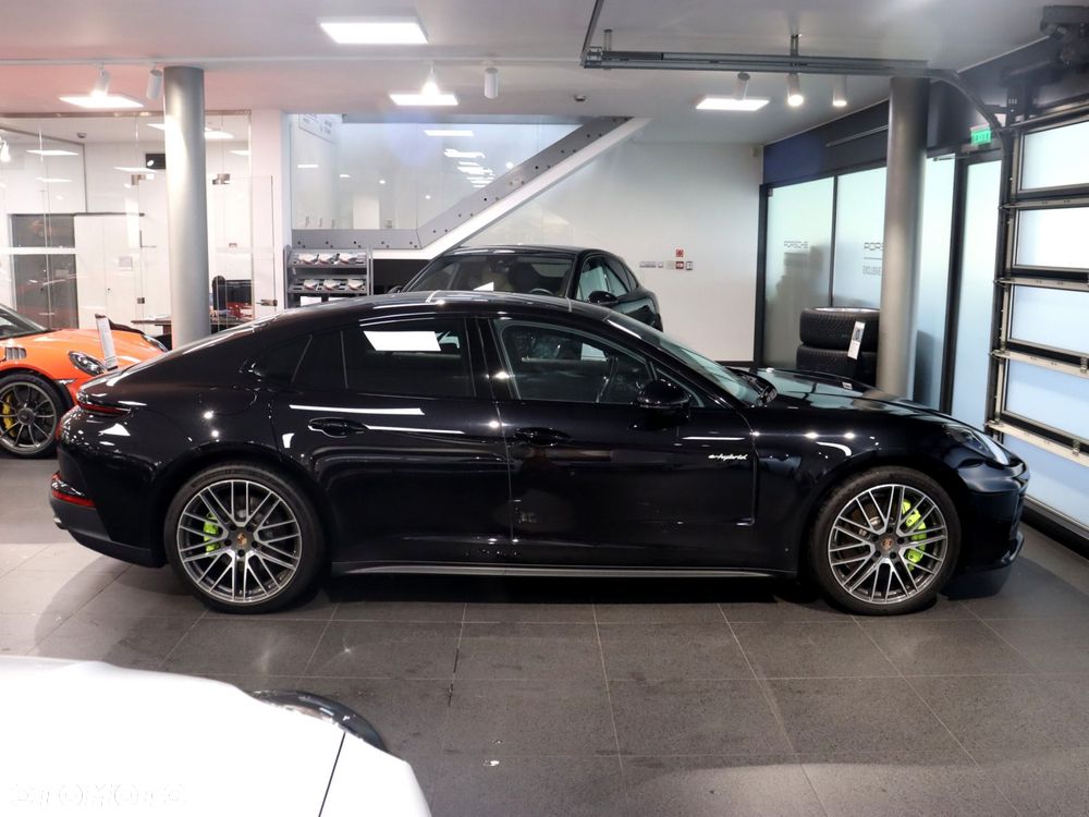 Porsche Panamera 4 E-Hybrid PHEV - 6