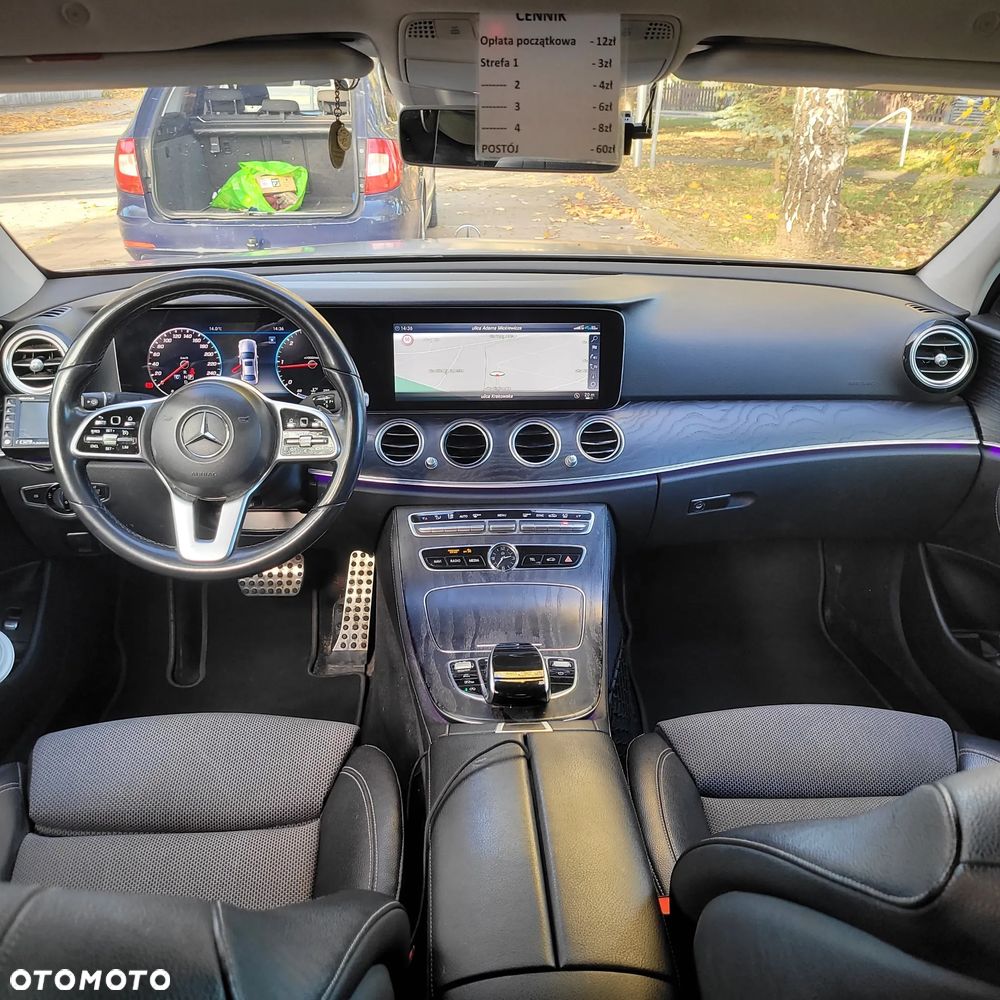Mercedes-Benz Klasa E 220 d 4-Matic Business Edition 9G-TRONIC - 14