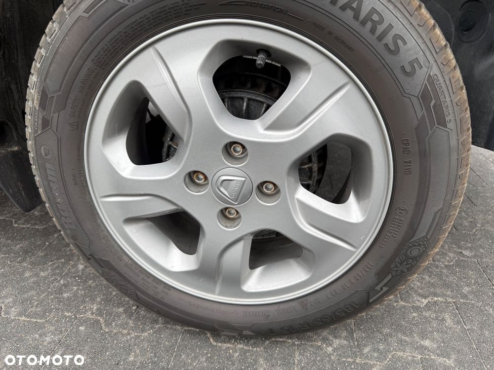 Dacia Logan 1.2 16V 75 Laureate - 7