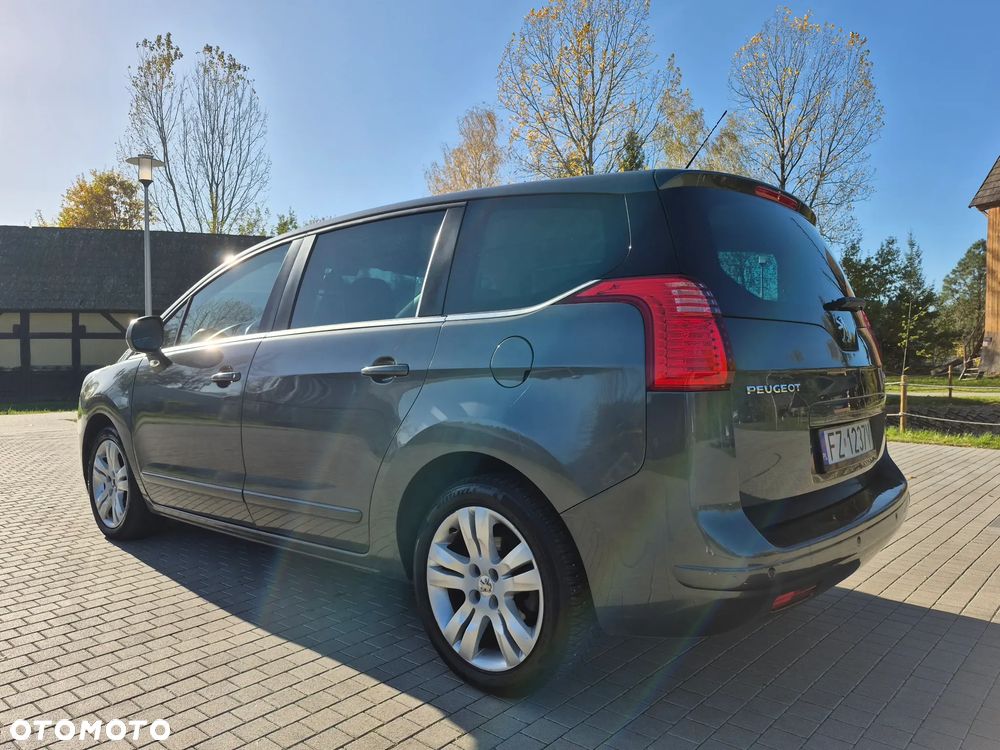 Peugeot 5008 2009 photo 4