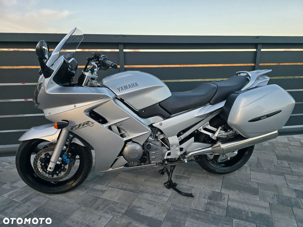 Yamaha FJR - 3