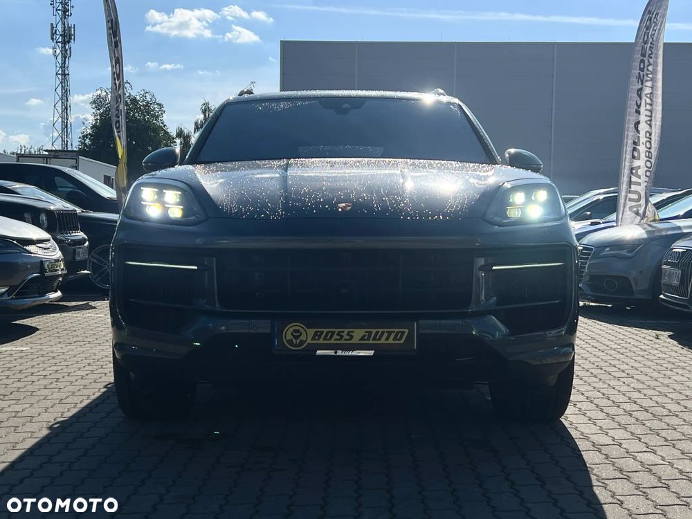 Porsche Cayenne - 4