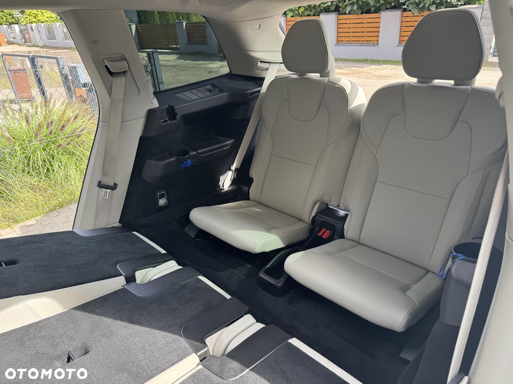 Volvo XC 90 - 25