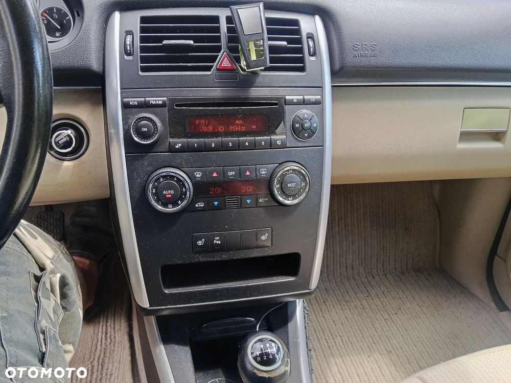Mercedes-Benz Klasa B 180 CDI - 14
