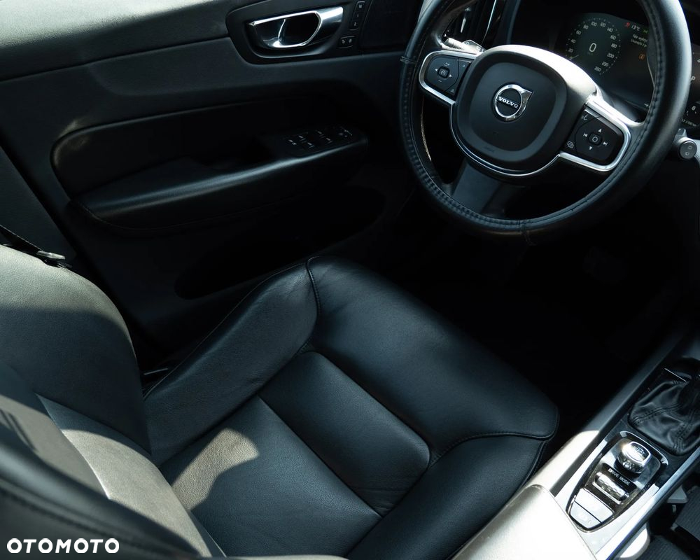 Volvo XC 60 T5 AWD Momentum - 11