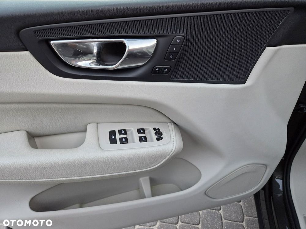 Volvo XC 60 - 11