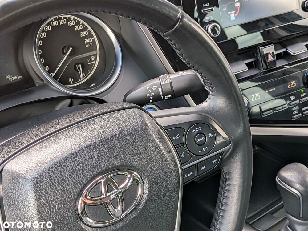 Toyota Camry 2.5 Hybrid Comfort CVT - 30