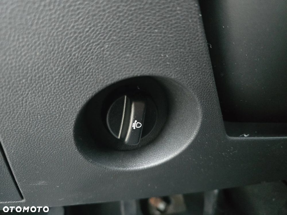 Dacia Duster 1.6 SCe Access S&S - 12