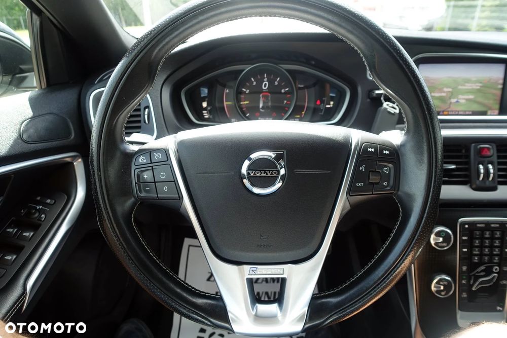 Volvo V40 T3 Drive-E R-Design Kinetic - 17